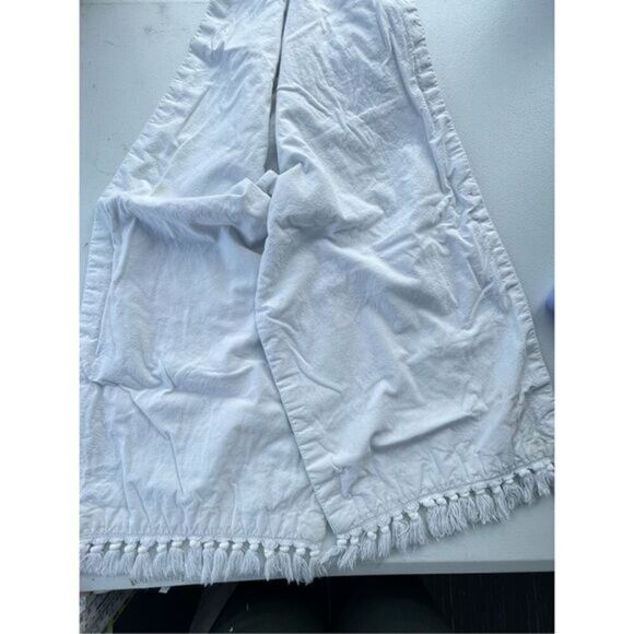 Threshold Turquoise Blue White‎ Table Runner Tassels - Picture 5 of 6